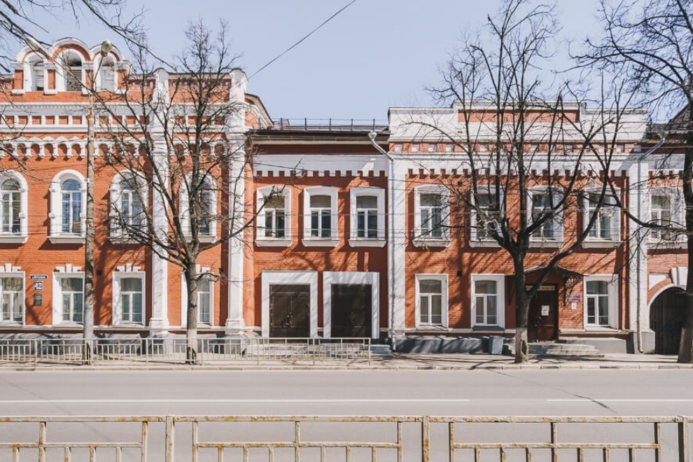 Здание Александровской женской богадельни с родовспомогательным отделением до