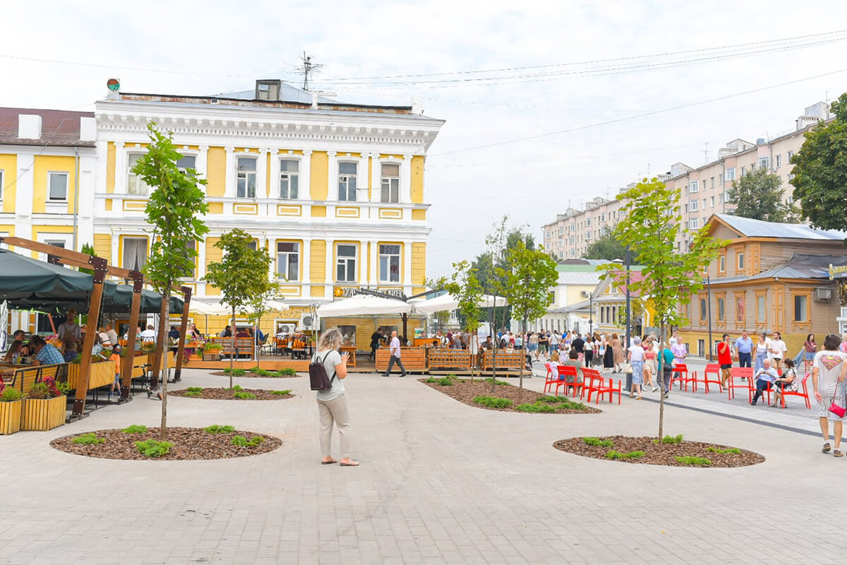 Улица Большая Покровская после реставрации
