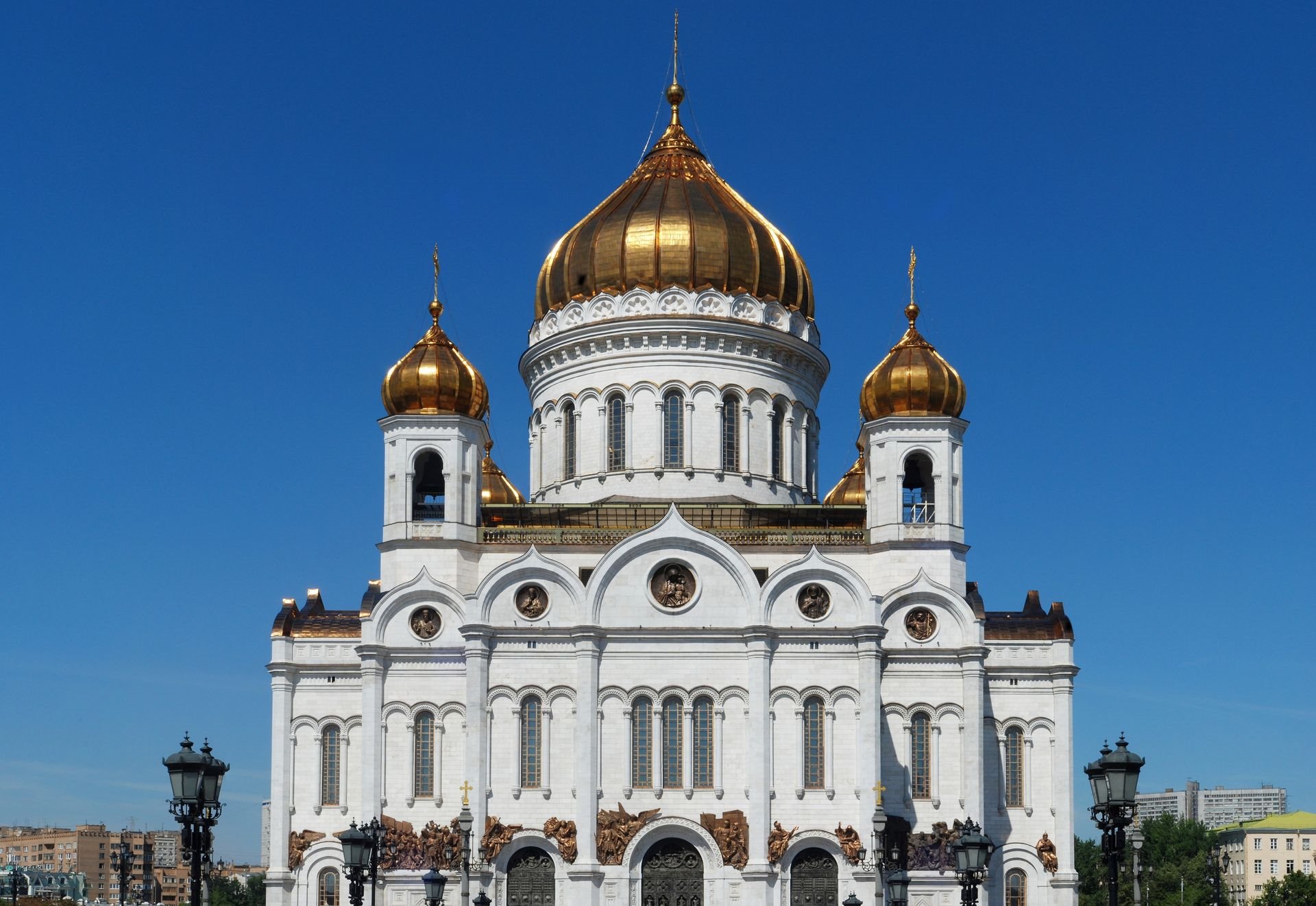 Прямая трансляция церковь москва. Храмхриста Спаситедя в млскве. Москва. Храм Христа Спасителя. Храм Христа Спасителя на Волхонке. Храм Спасителя в Москве воссоздан снова.